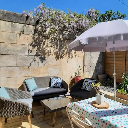Furnished Apartment Near Palais De La Justice With 2 Bedrooms & A Garden Bordeaux Exterior photo